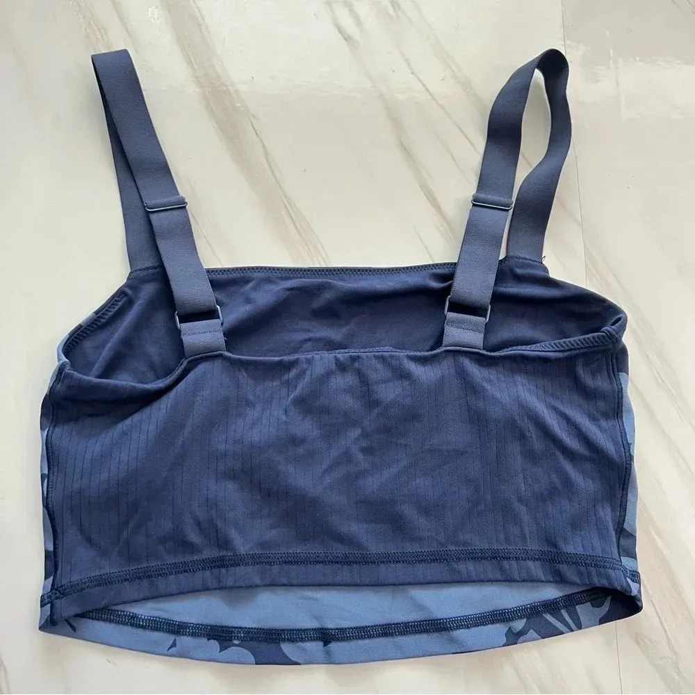 Offline by Aerie Real Me Recharge Least Support Bra Size Medium Blue Floral - Image 2