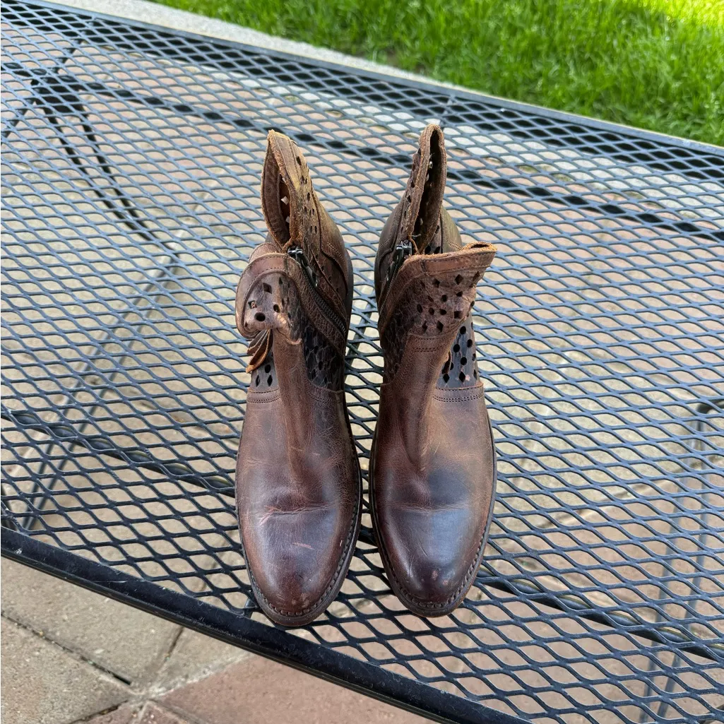 Shyanne Fuji Brown Leather Laser Cut Western Ankle Booties Womens Size 7 M - Image 3