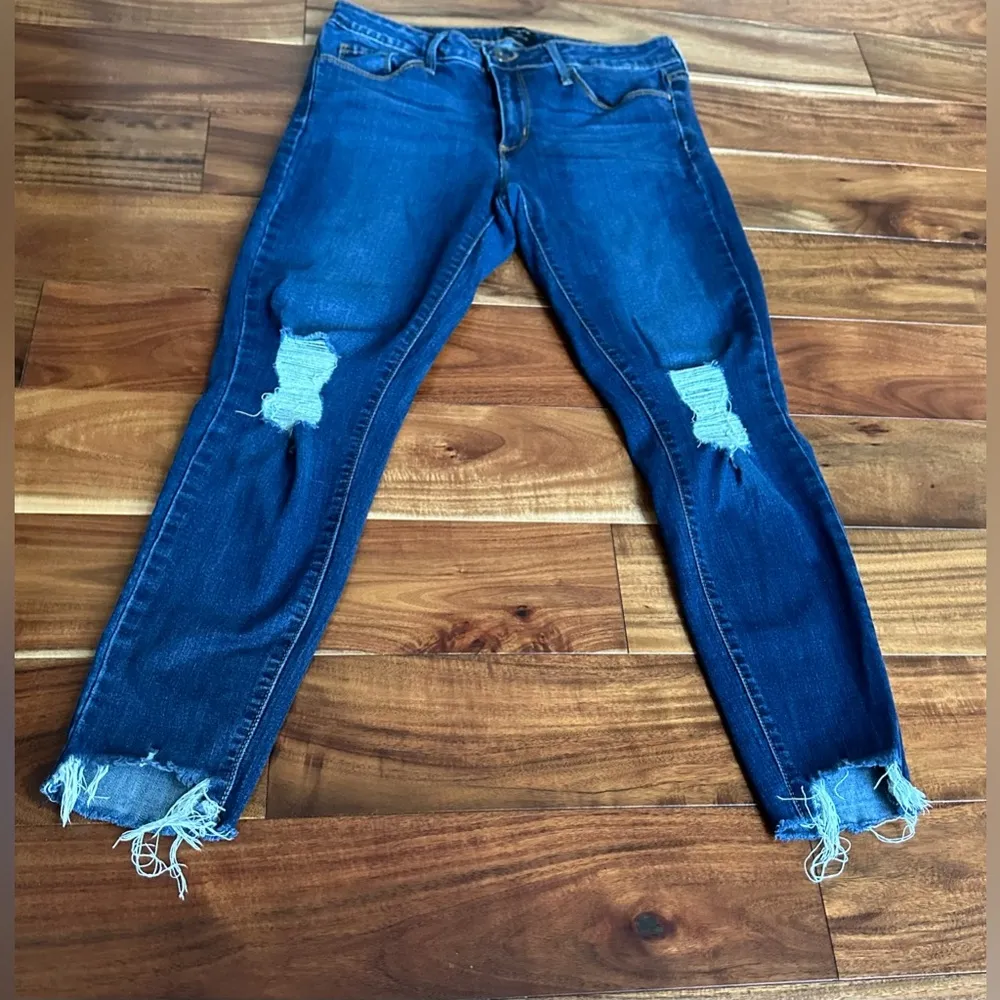 Just Black Distressed Skinny Jeans - Image 9