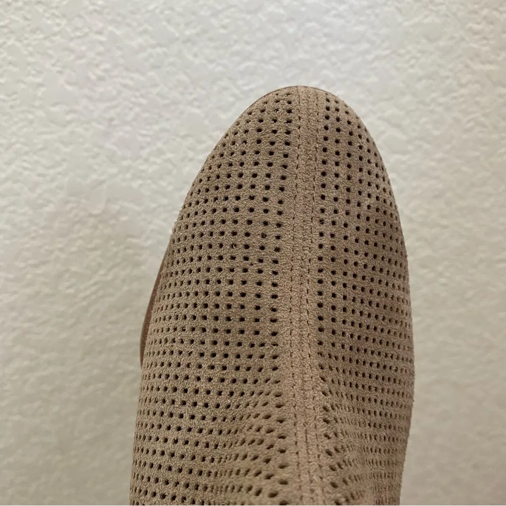 VINCE CAMUTO Perforated Tan Suede Heeled Booties Ankle Boots Women’s Size 7.5 - Image 13