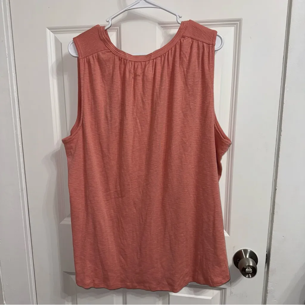 NEW Ava & Viv Tank Top - Image 2