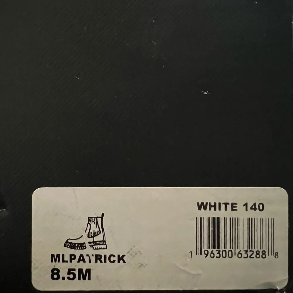 Patrick Chelsea Lugsole Boots, White Size 8.5 New in Box Retail $199 - Image 9