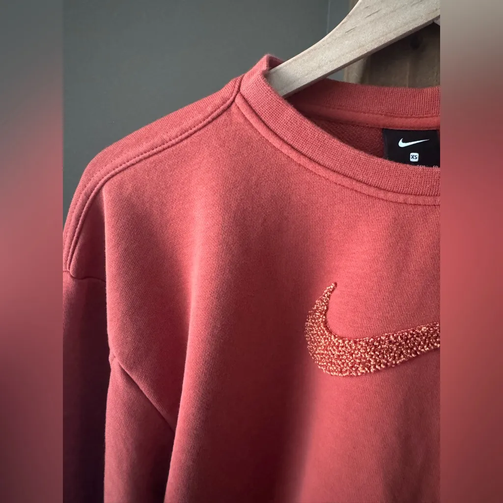 Nike Women’s Dri-FIT Get Fit Crewneck Sweatshirt (Style DJ0774-895) Size XS EUC - Image 5