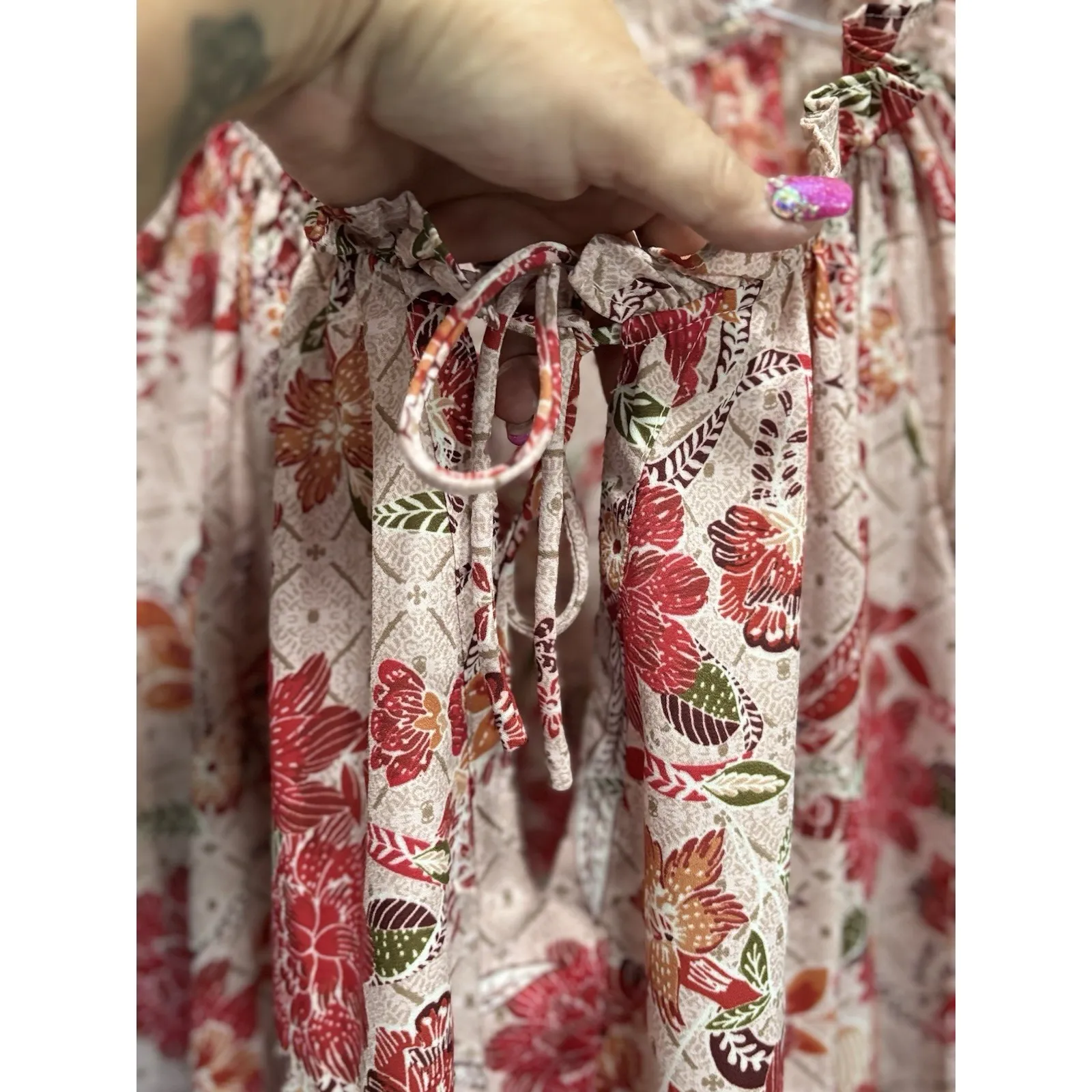 Pink/Red Floral Chiffon Long Balloon Sleeve Blouse Size 2XL Ruffle/Tie Neck Boho Red - Image 2