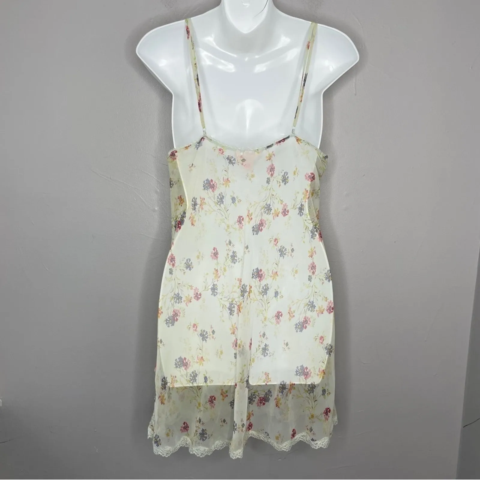 VICTORIAS SECRET Sheer Lace Nightie Womens Size Large Romantic Floral Ethereal - Image 6