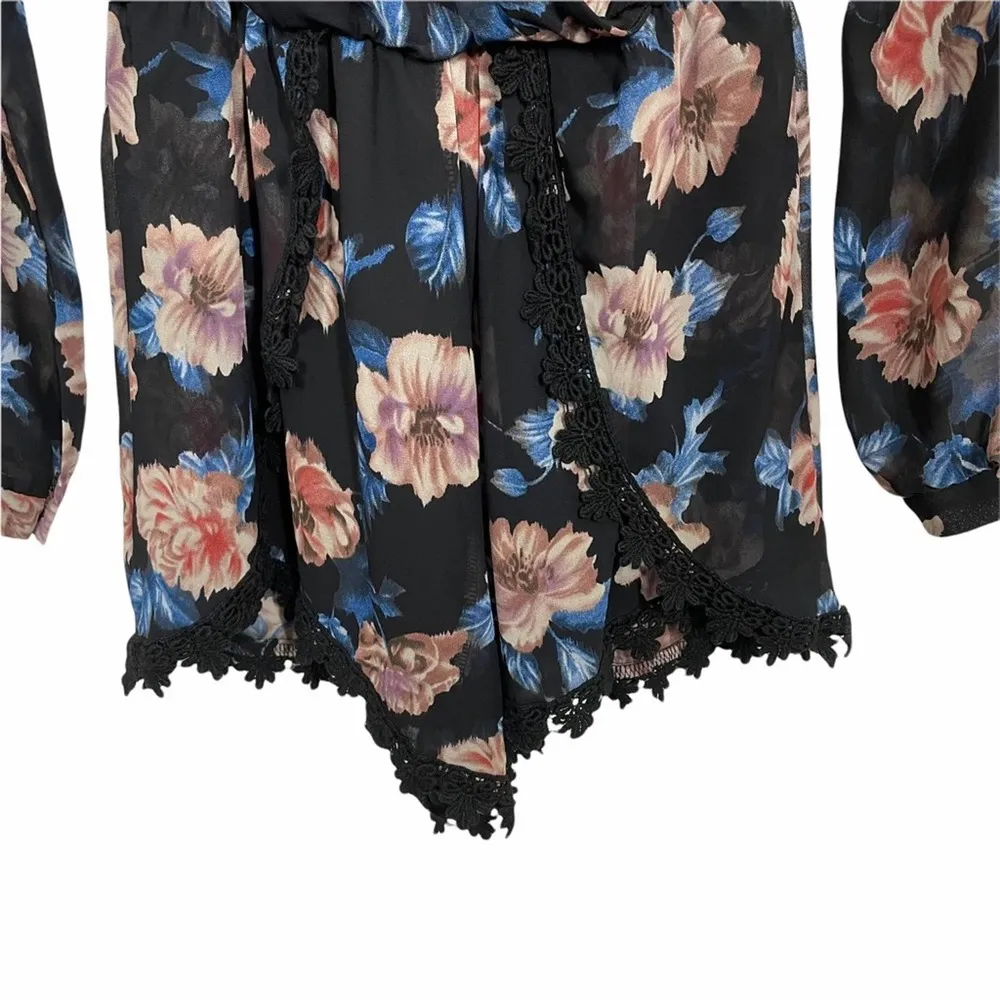 ASTR Floral Lace Trim Long Sleeve Romper Black XS - Image 4
