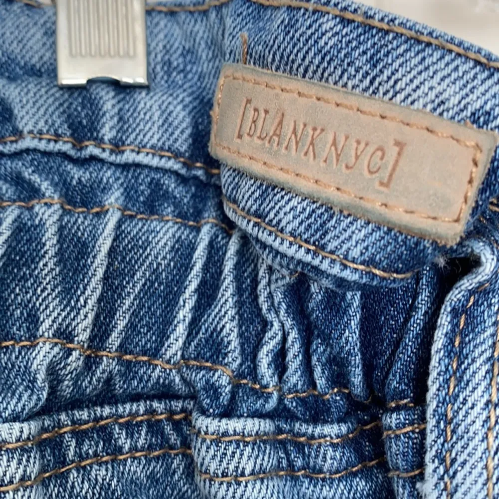 BlankNYC paper bag waist Distressed jeans - Image 4