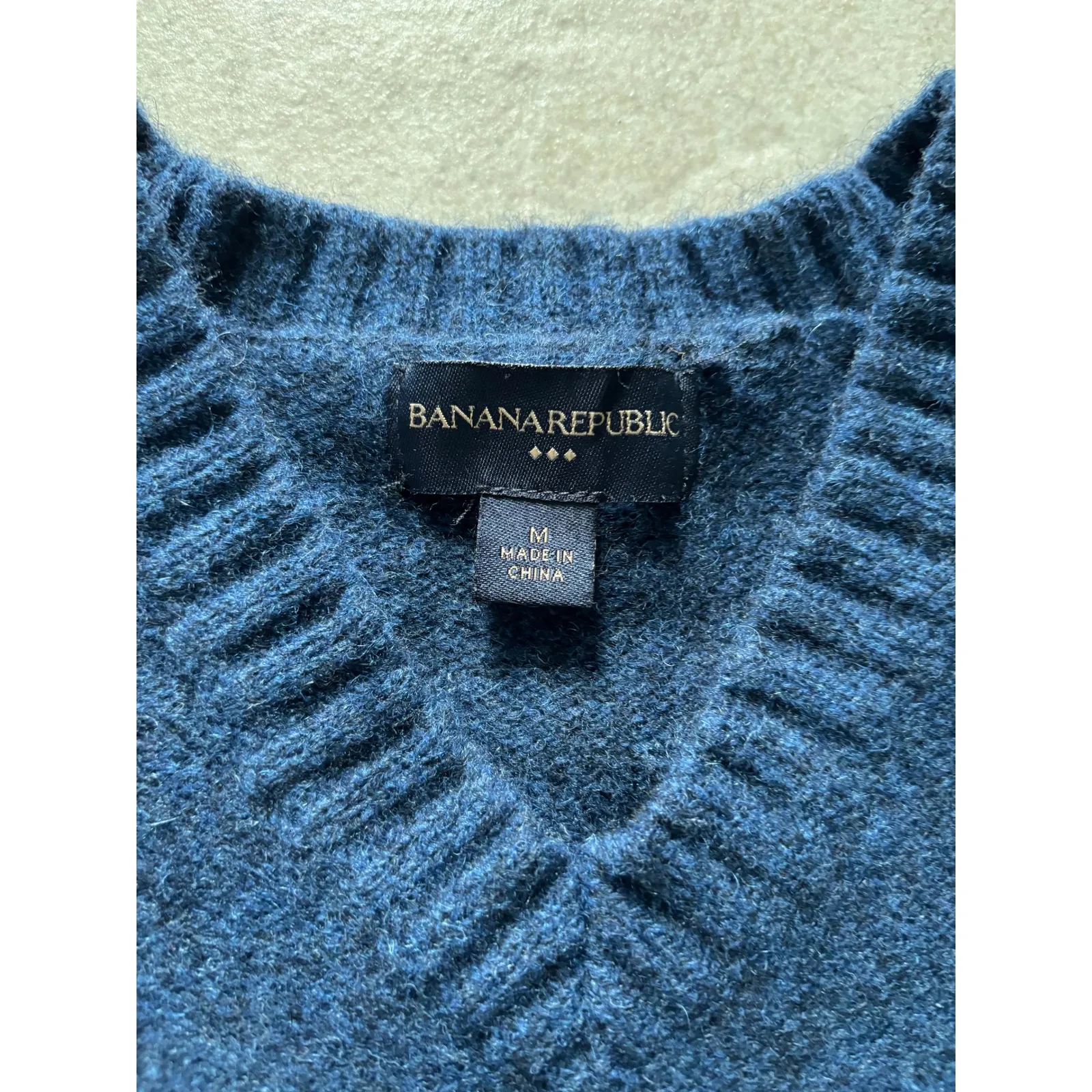 Banana Republic‎ Sweater Mens Medium Blue Argyle Lambs Wool Preppy Quiet Luxury - Image 3