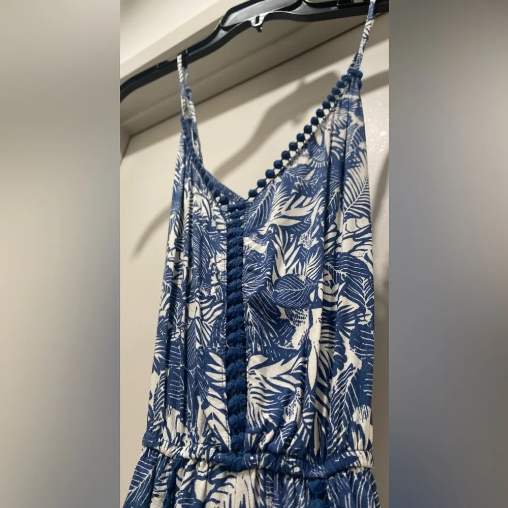 Xhilaration Blue & White Tropical Print Sleeveless Spaghetti Strap Romper - XS - Image 8
