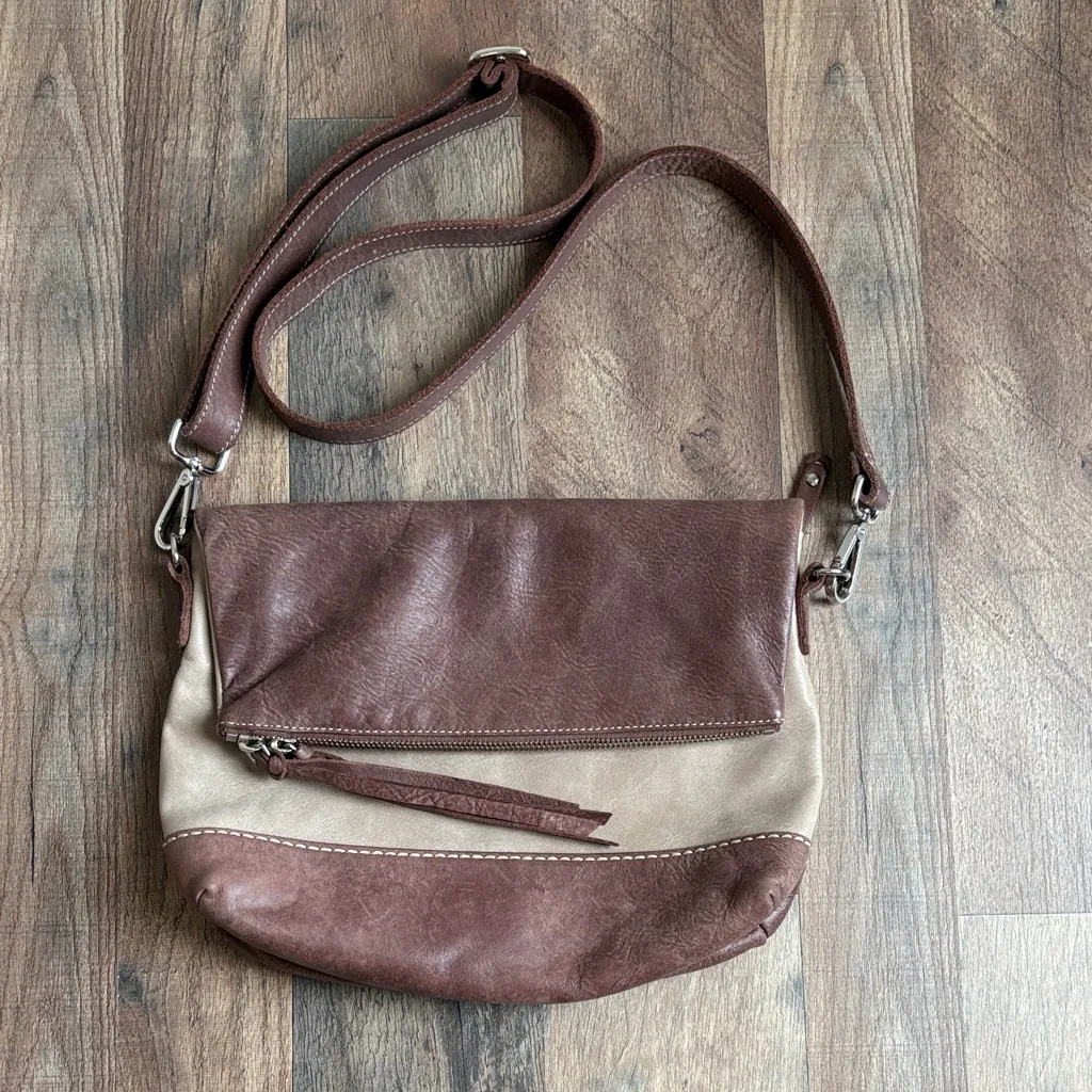 Roots Canada Emma Bag Leather Foldover Crossbody Colorblock Brown and Taupe - Image 16