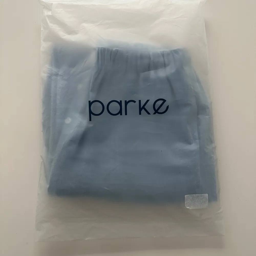 PARKE  Linen Boxer Pants Sky Blue Size M NWT - Image 9
