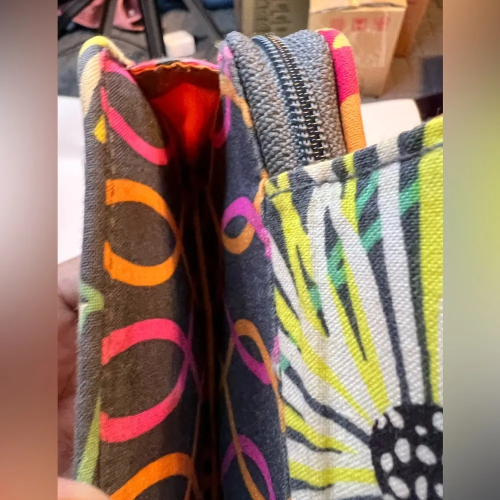 Vera Bradley Floral wallet wristlet - Image 4