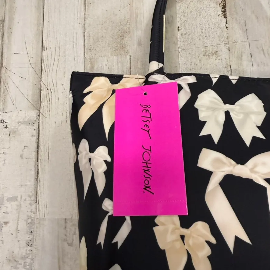NWT Betsey Johnson Insulated Lunch Tote Bow Pattern Black Unisex Casual‎ - Image 3