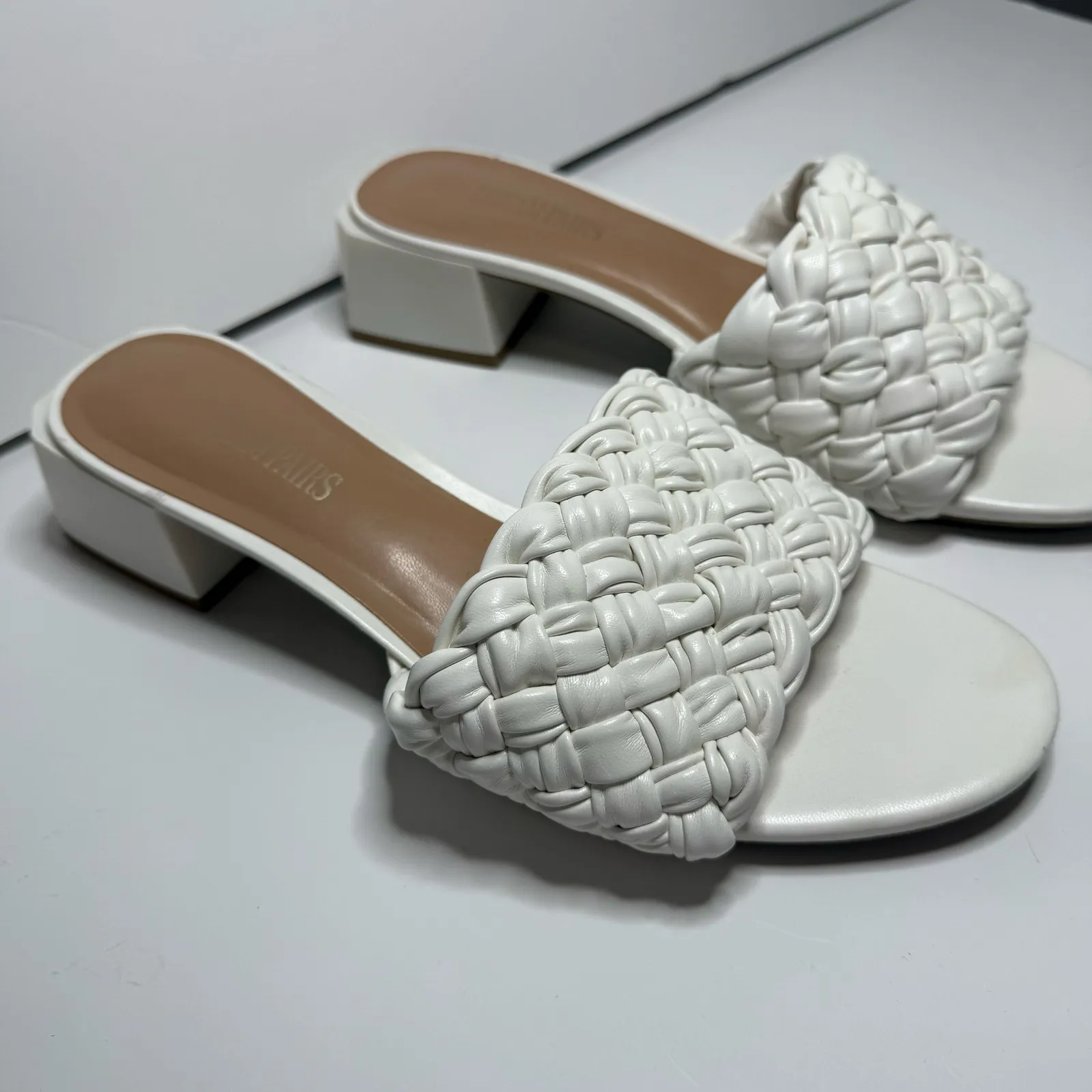 Dream Pairs Womens‎ White Braided Slip On Sandals Size 10 - Image 4