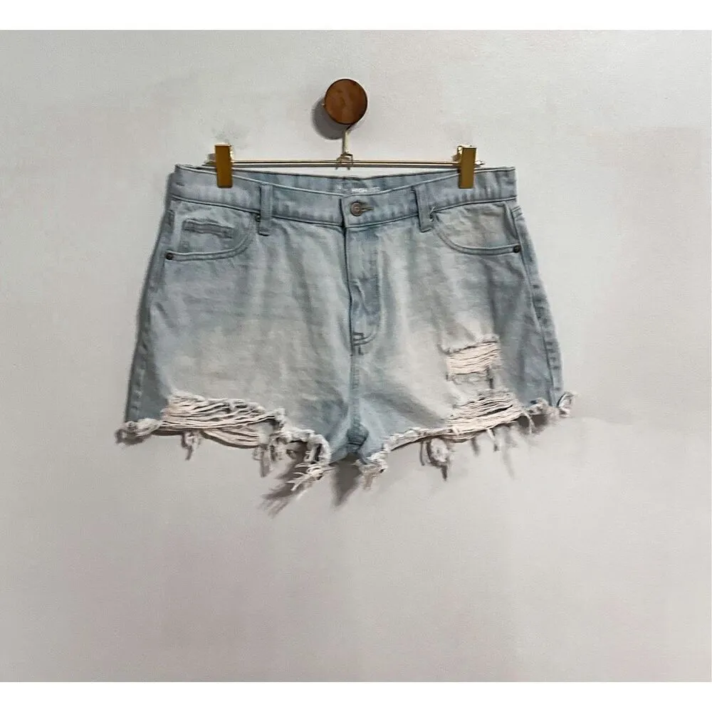 No Boundaries  denim shorts - Image 2