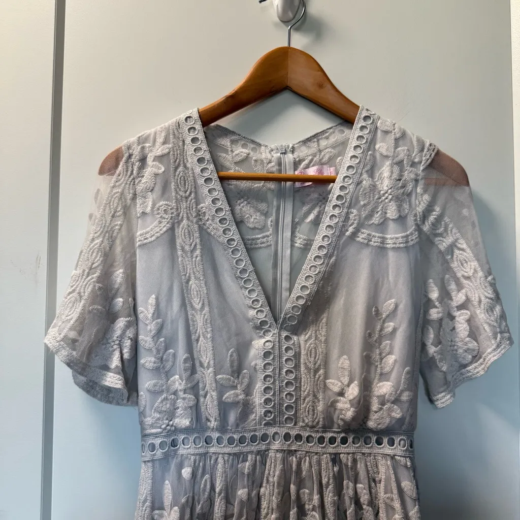 Pink Lily Maxi Dress Lace Grey Off White‎ Boho Sheer Short Sleeve Deep V-Neck S - Image 4