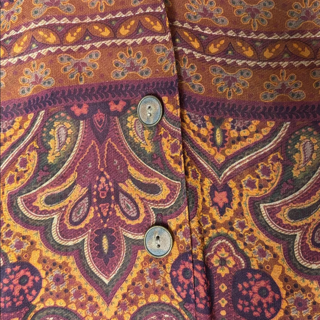 August Silk Blouse 100% Silk Paisley Boho Lagenlook Size Medium - Image 3