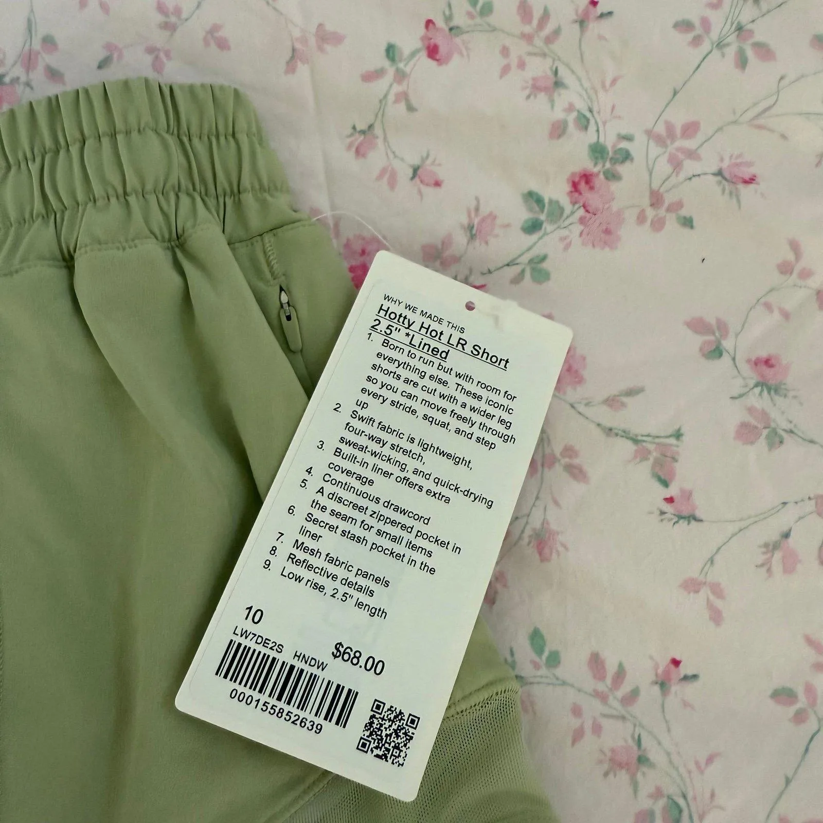 Lululemon Athletica Hotty Hot LR Short - Image 3