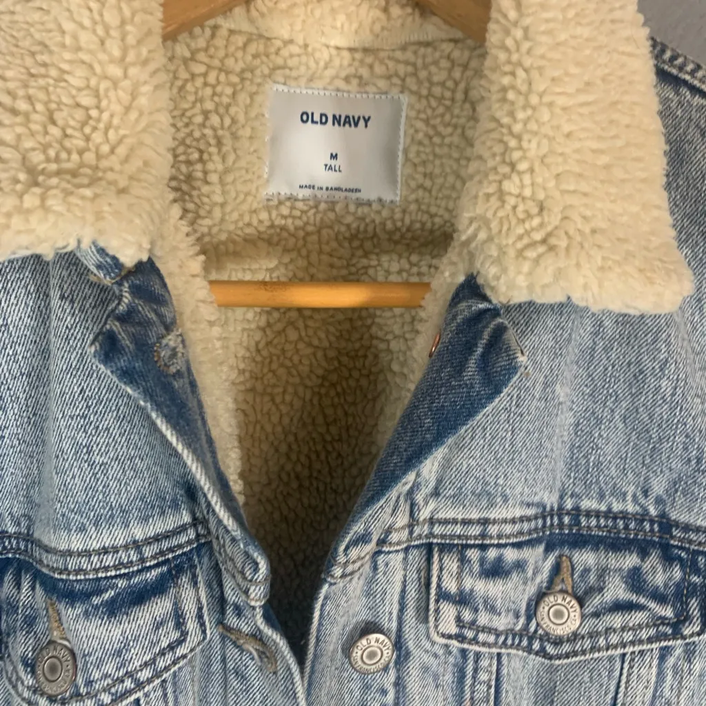 Old Navy Light Blue Sherpa Collar Jean Jacket Size M Tall - Image 3