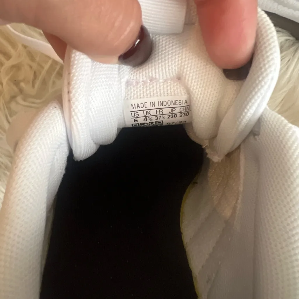 ADIDAS VL COURT 3.0 SHOES White Size 6 - Image 8