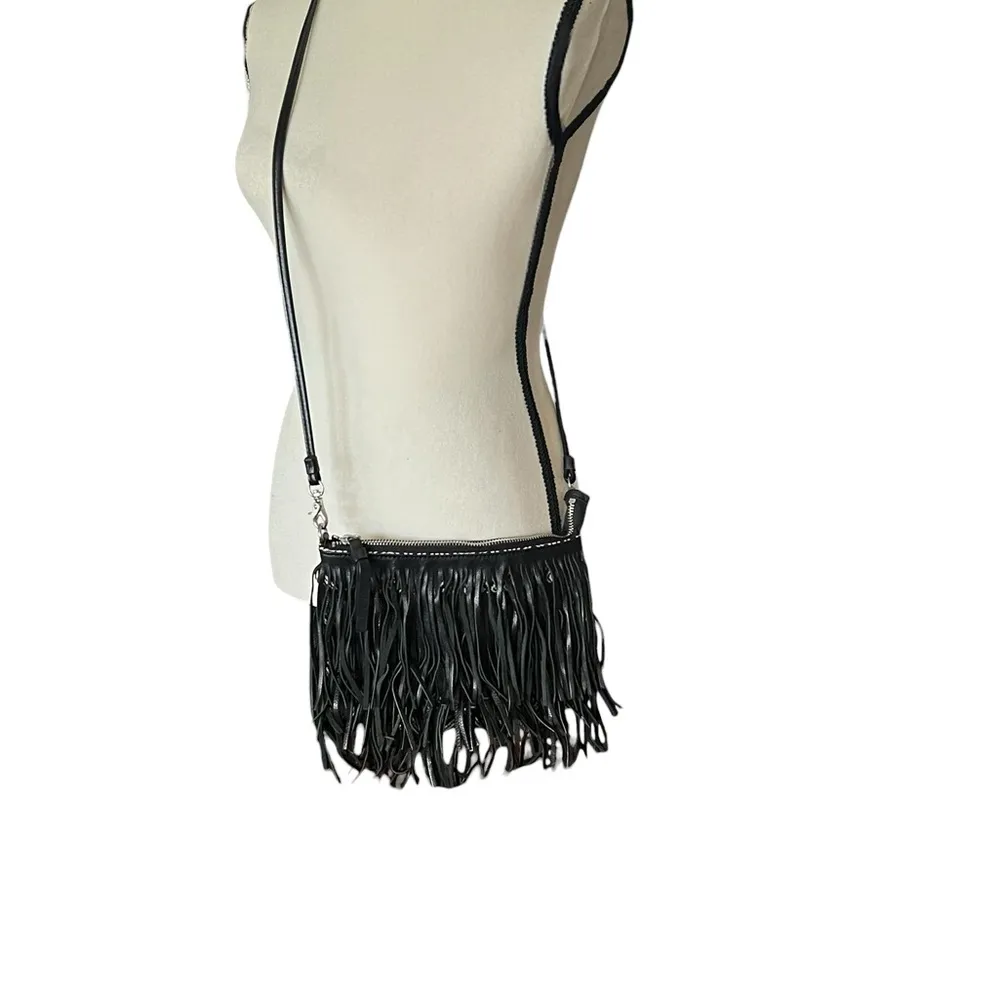 Sam Elderman Fringe Crossbody Handbag. - Image 2