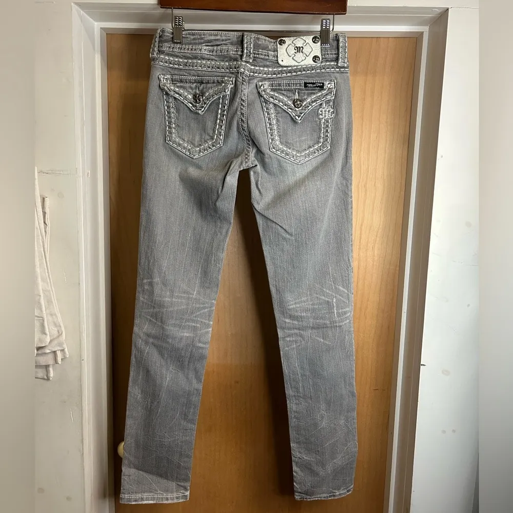 Miss Me Y2K Grey Skinny Distressed Low Rise Jeans - size 27 - Image 4