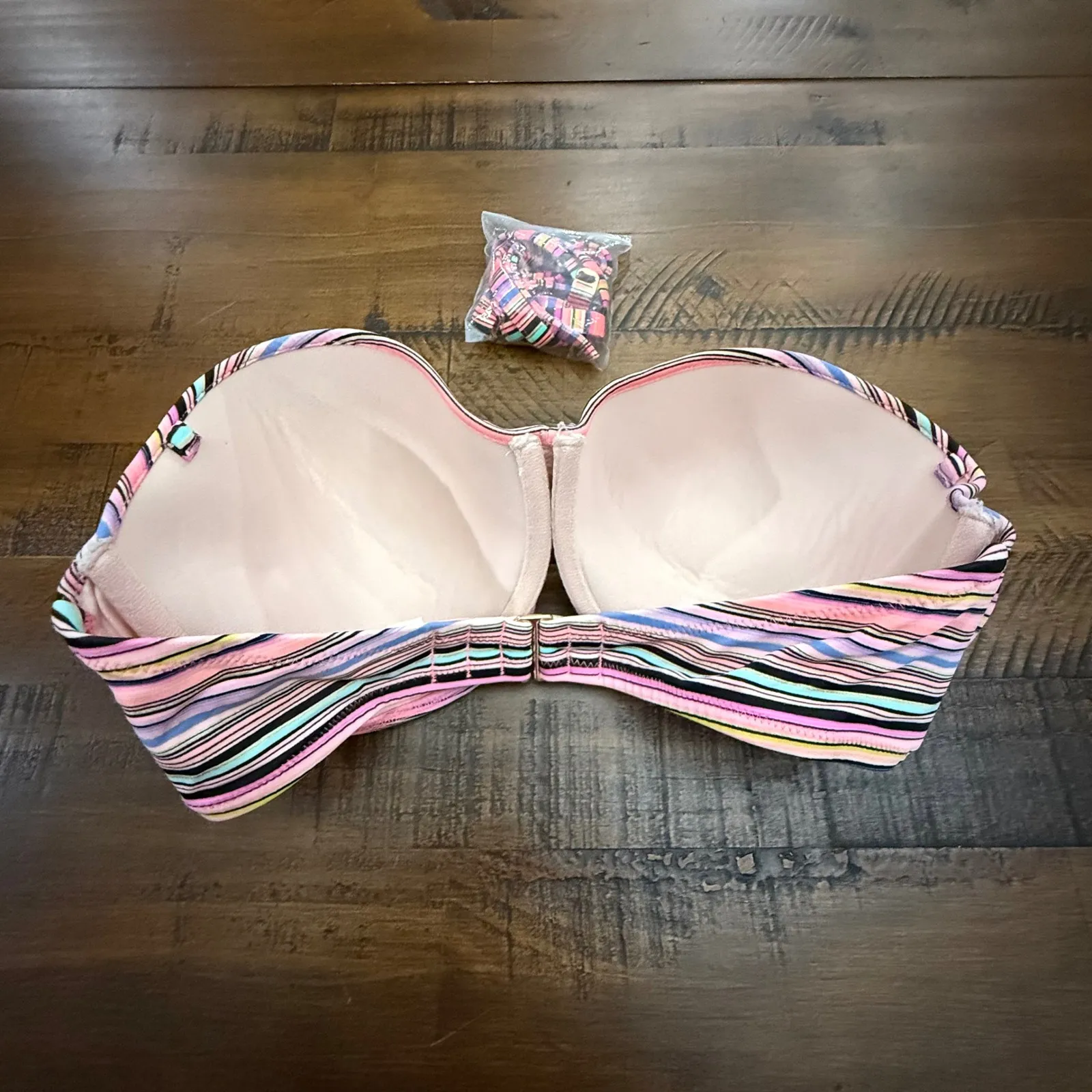 Victoria's Secret The Flirt Bandeau Bikini Top 34DD Multi Stripe - Image 2