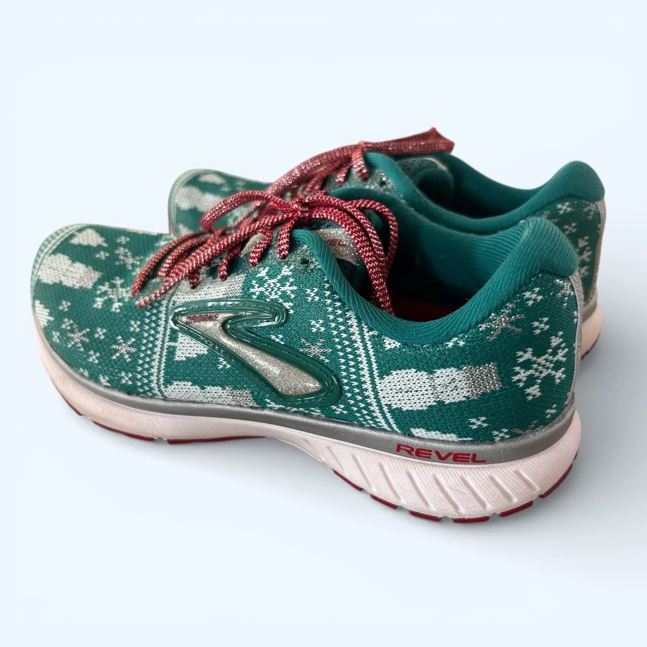 Brooks Revel 3 Merry Christmas Ugly Sweater Running Shoes Green Women’s size 6 - Image 11