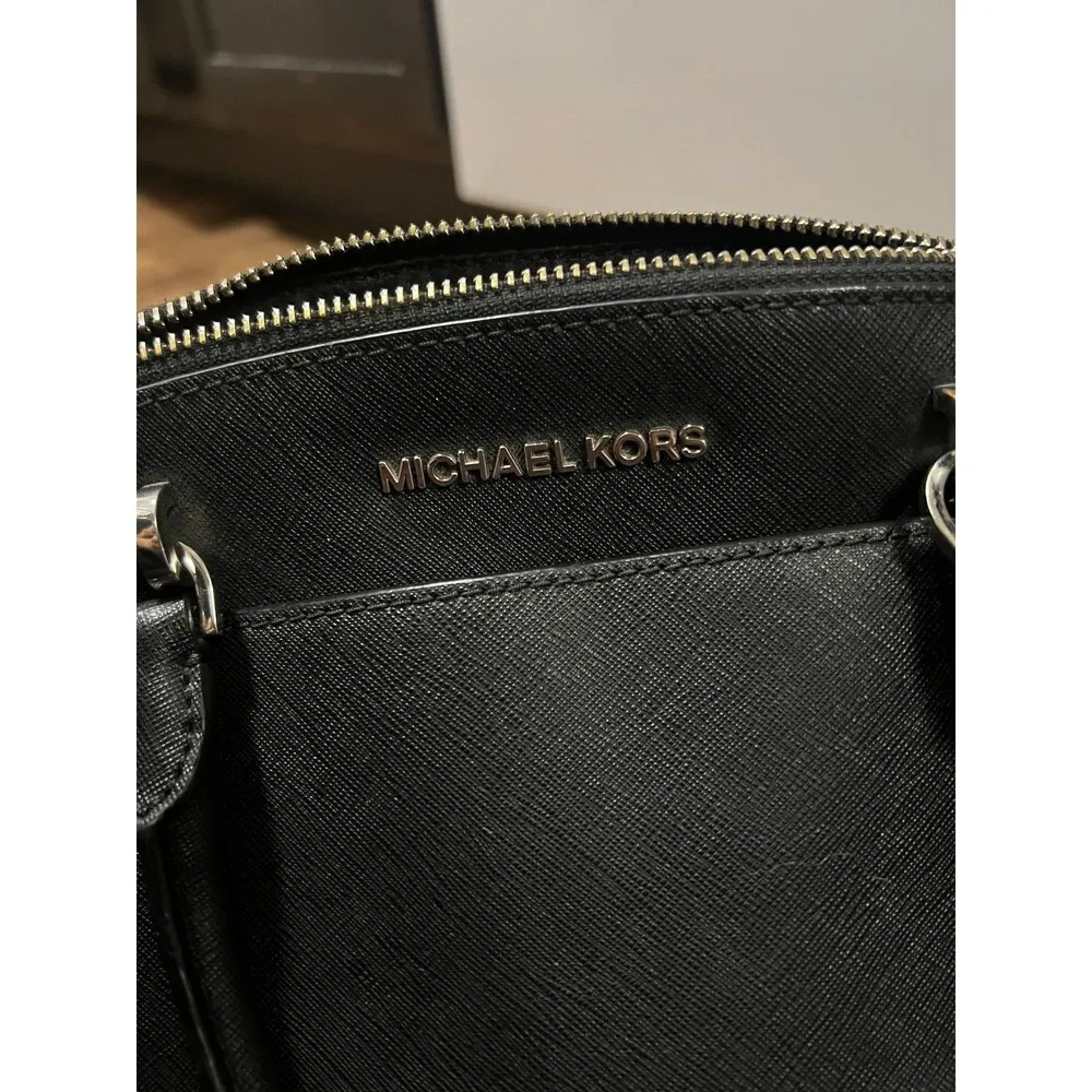 Black Michael Kors Emma bag with strap - Image 4