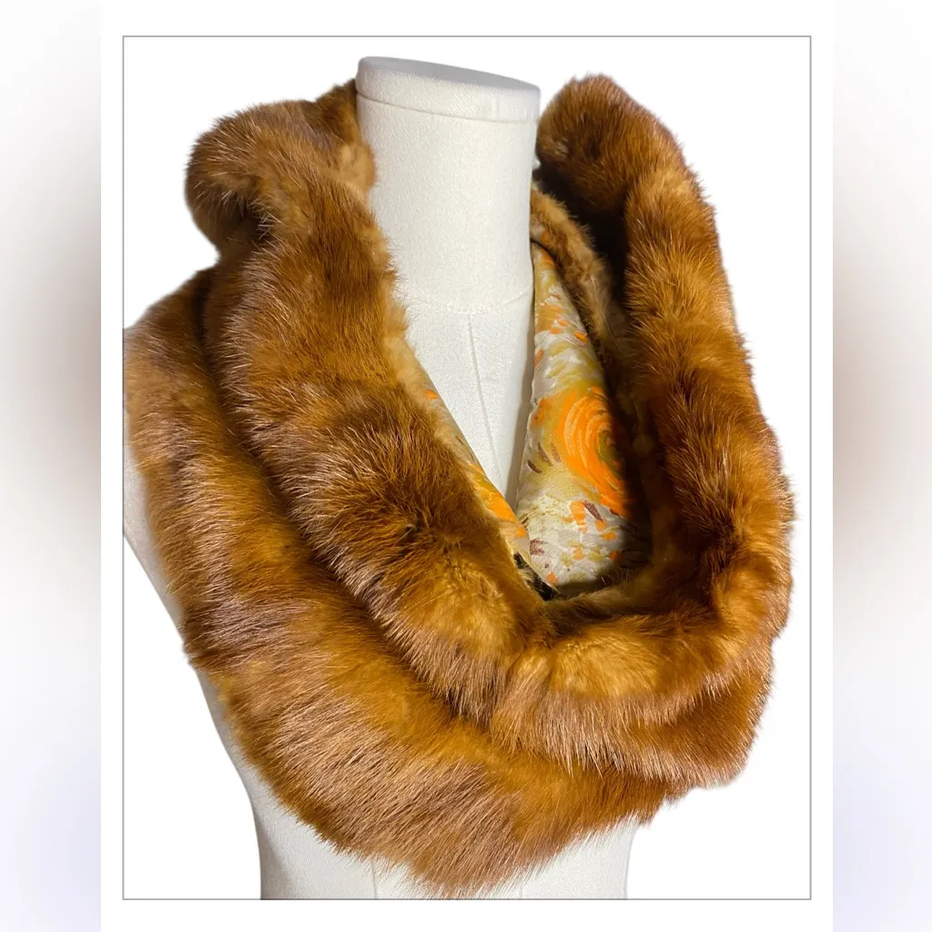Vintage 1960s Genuine Mink Fur Stole - Image 5