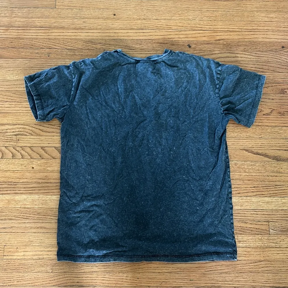 Colton on rolling stone T-shirt - Image 3