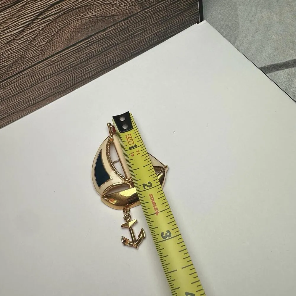 Avon Sailboat Ship Boat Nautical Brooch Pin Enamel & Gold Tone Signed - Image 3