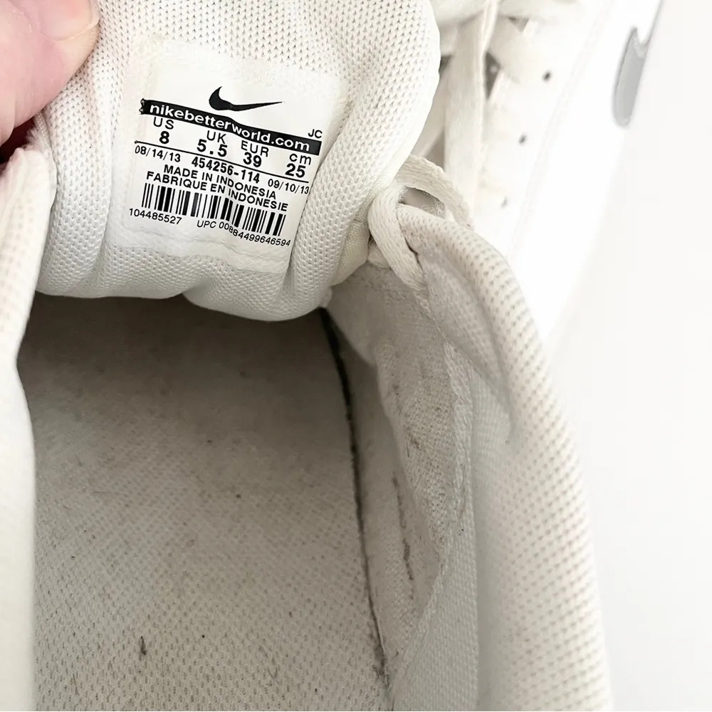 Nike White 454256 ‘Court Majestic’ Silver Sneakers, Size 8 - Image 7