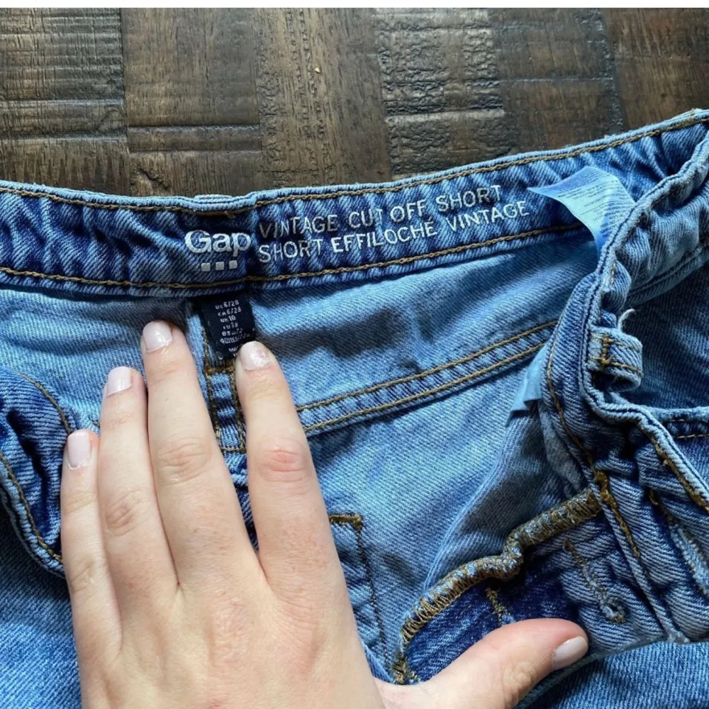 Gap Vintage Jean Short - Image 2