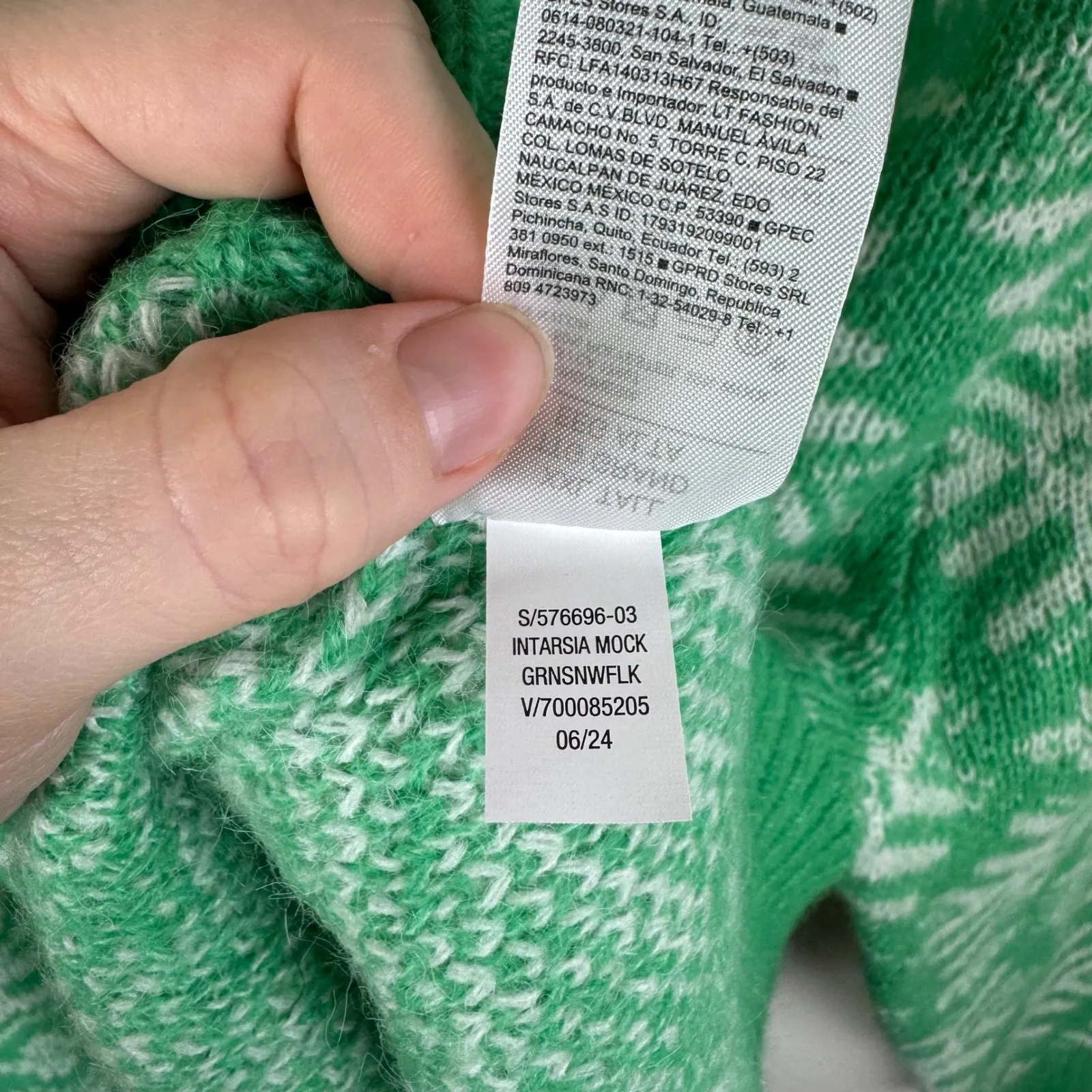 Old Navy Mock Neck‎ Sweater Green Snowflake Size XXL Tall Holiday Christmas Cozy - Image 8