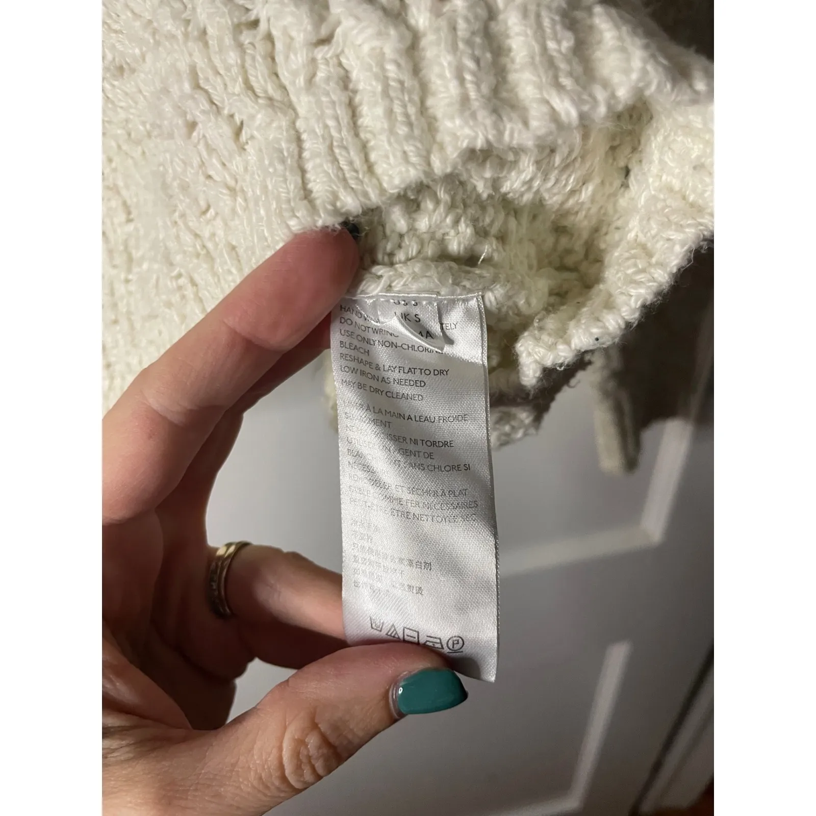 Pilcro and the Letterpress Cream Knit V-Neck Sweater Oversized Relaxed Small - Image 4