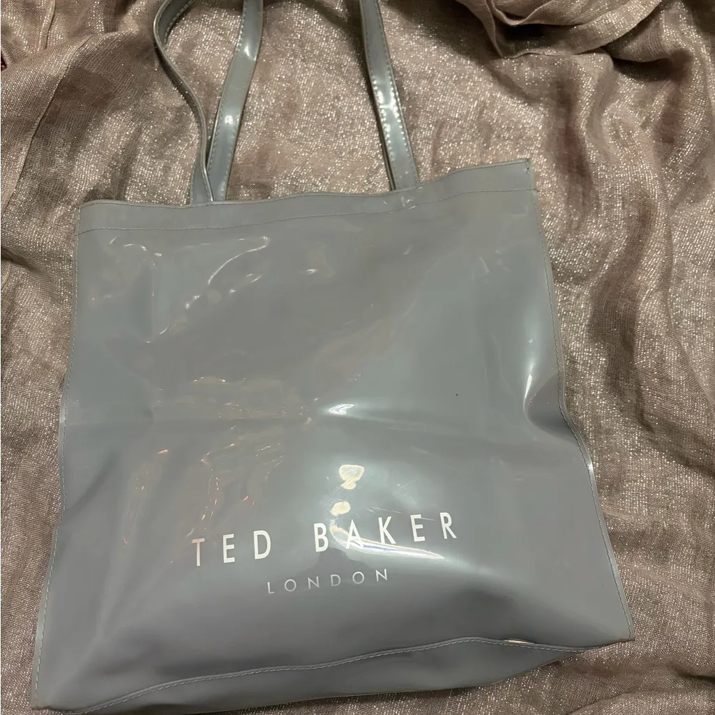 Ted Baker Jelly Gray Tote with Pink Accent Bowtie - Image 9