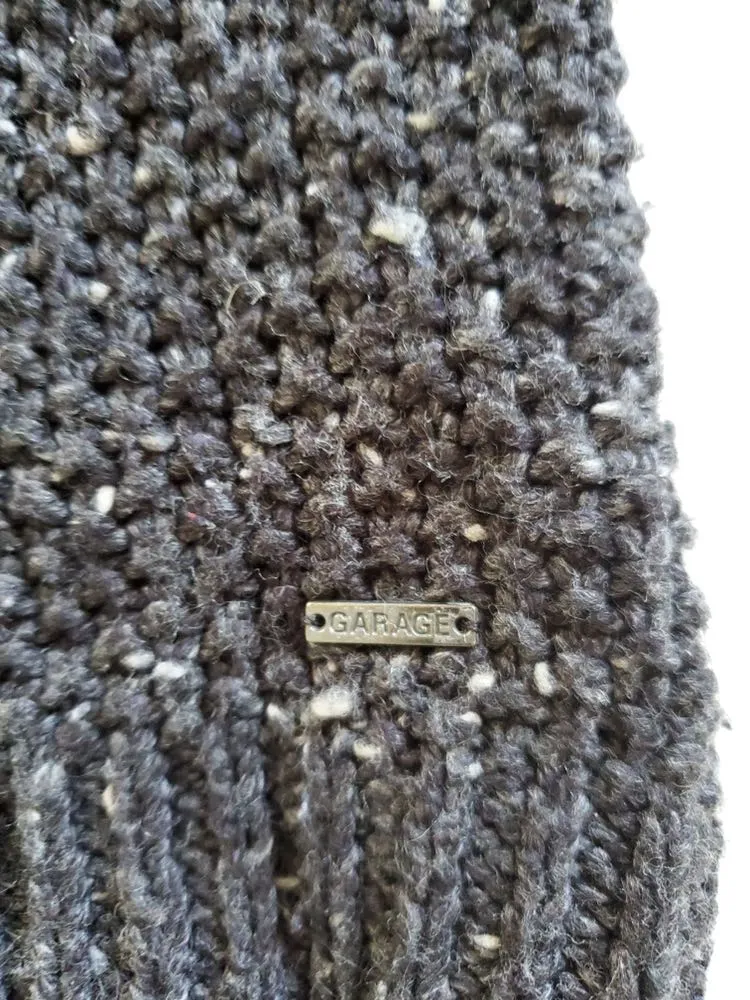 Crew neck Sweater Size Small - Image 4