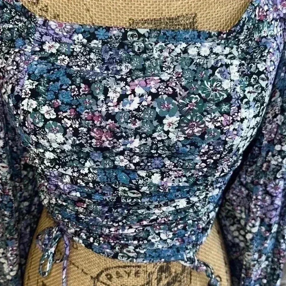 Wild Fable floral long sleeve crop top - Image 6