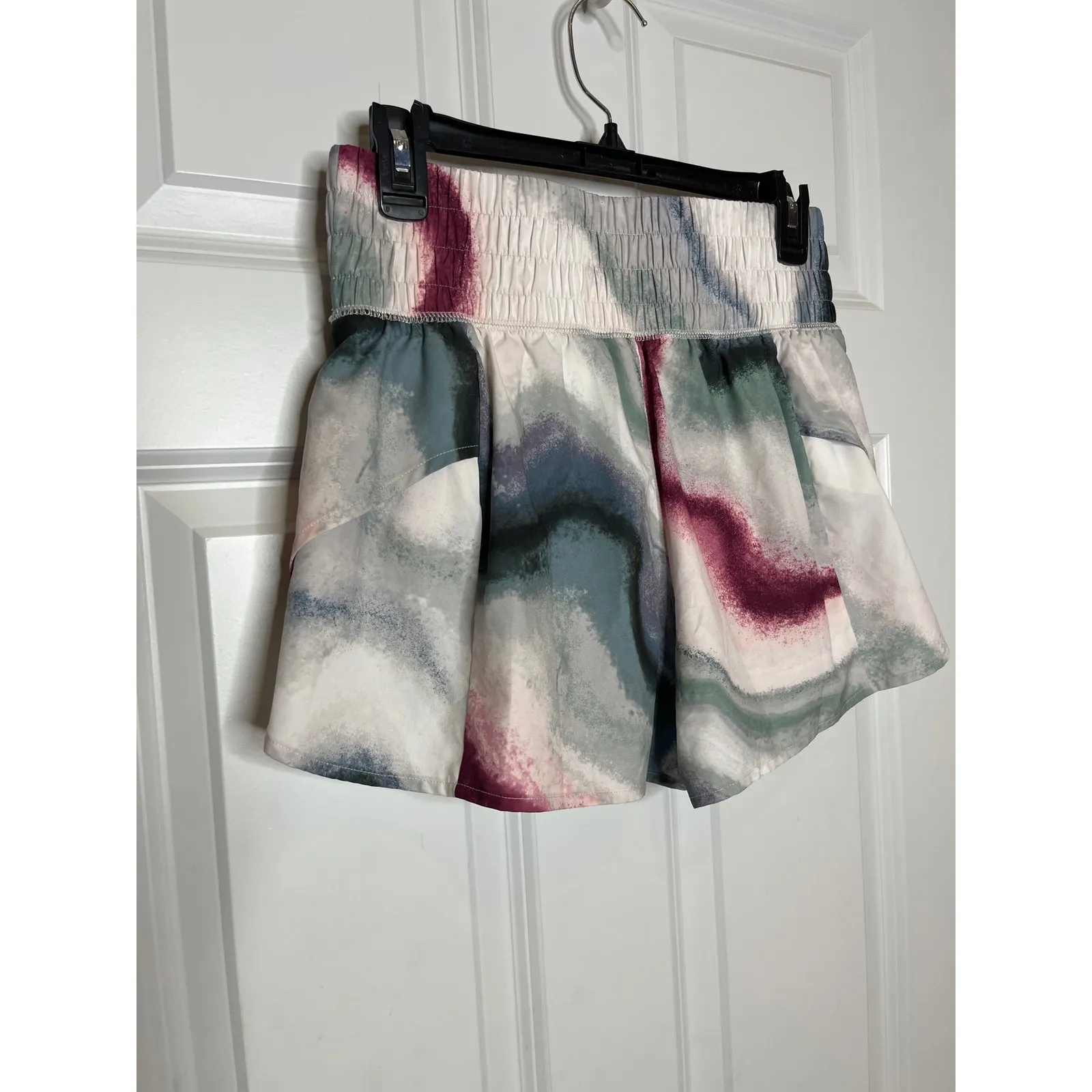 Calia White Pink Green Running Shorts‎ Size Small - Image 4