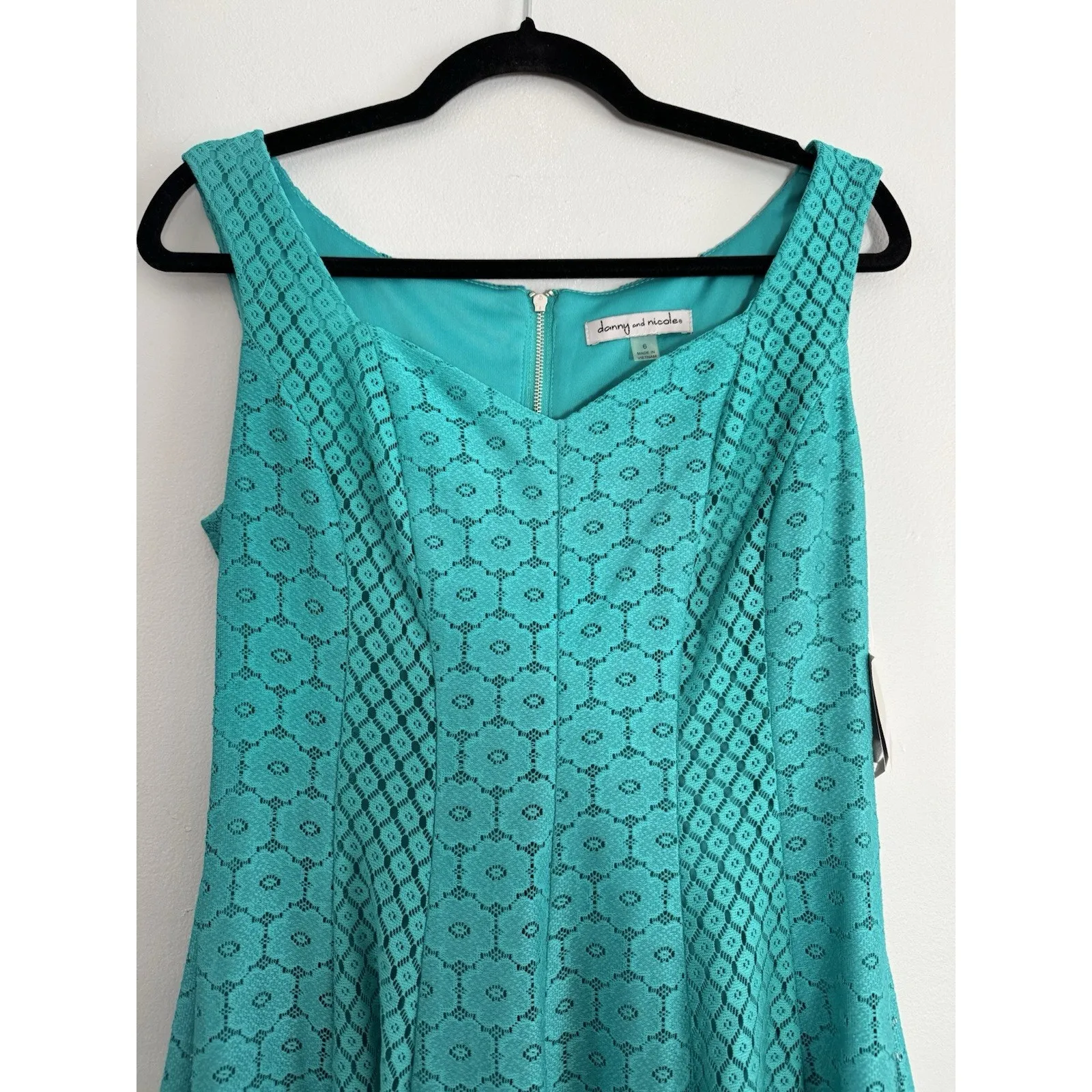 NWT Danny & Nicole Green Lace Overlay A Line Midi Dress Size 6 - Image 3