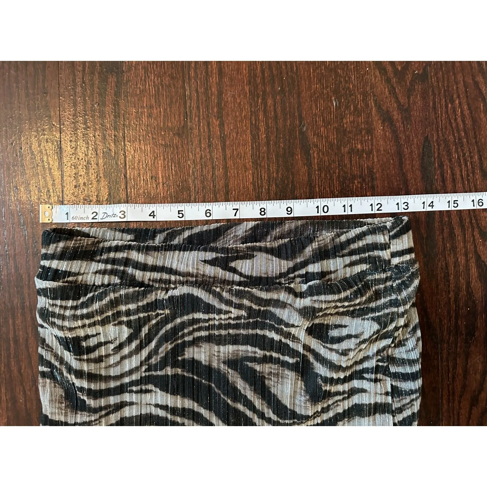 Nasty Gal Animal Print Plisse Metallic Midi Skirt Size 6 - Image 6