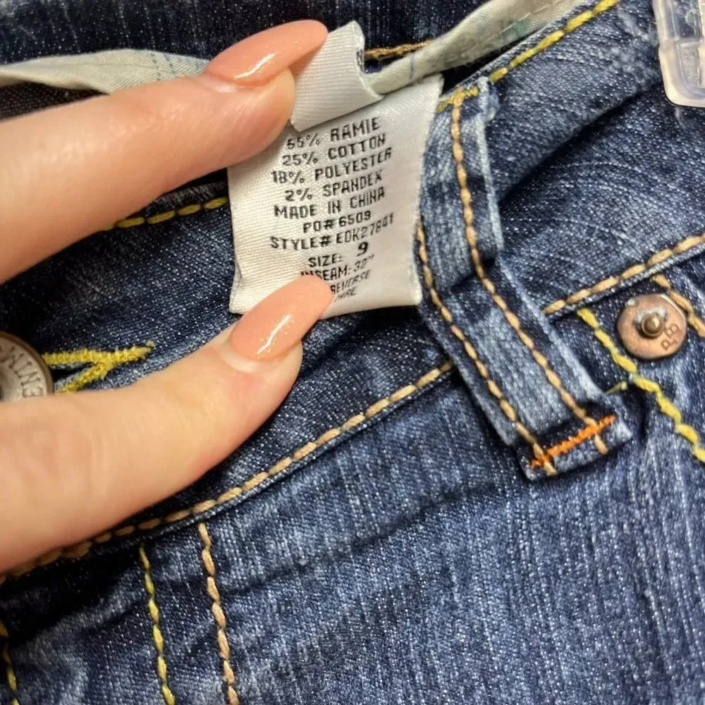 Y2K low rise jeans  - Image 4