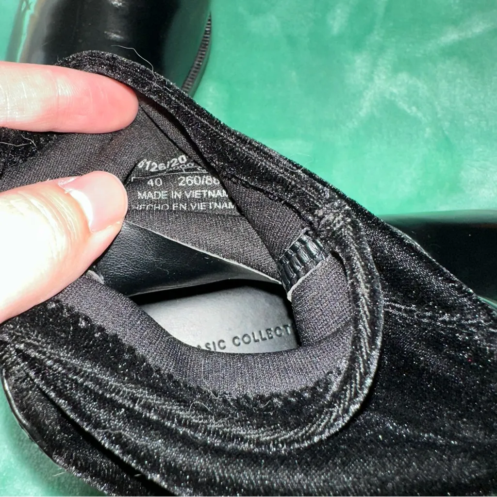 Zara Basic Collection Contrast Velvet Ankle Boots in Black Size EU 40 - Image 11