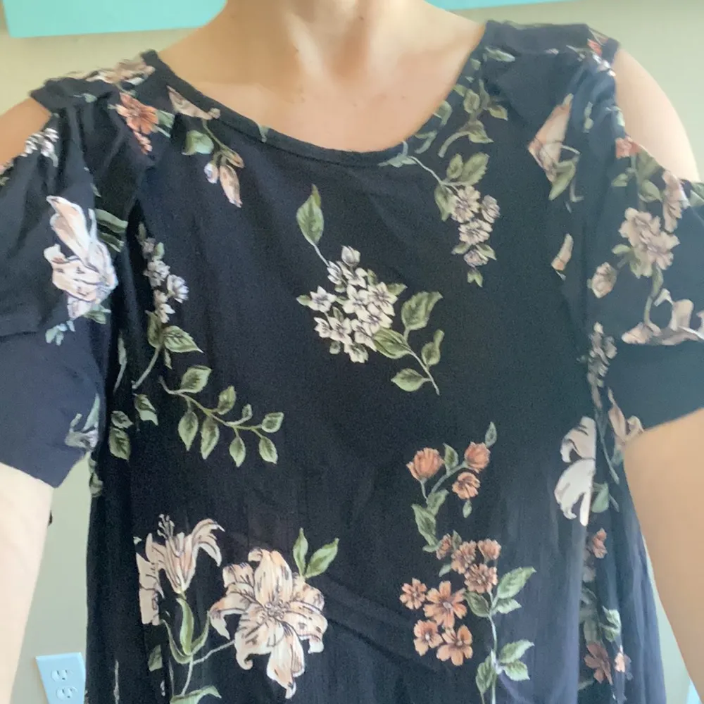 Floral flowy cutout dress Size L - Image 2