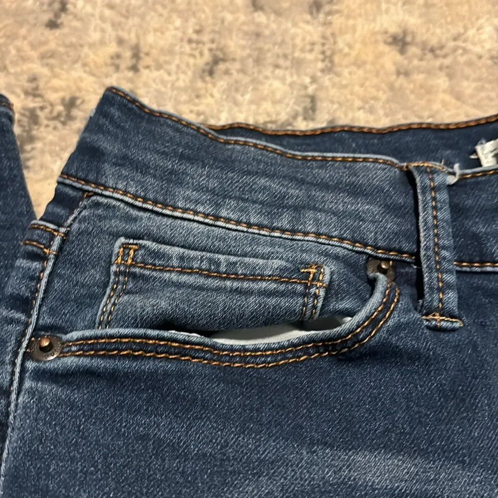 High Rise Ankle Jegging - Image 9