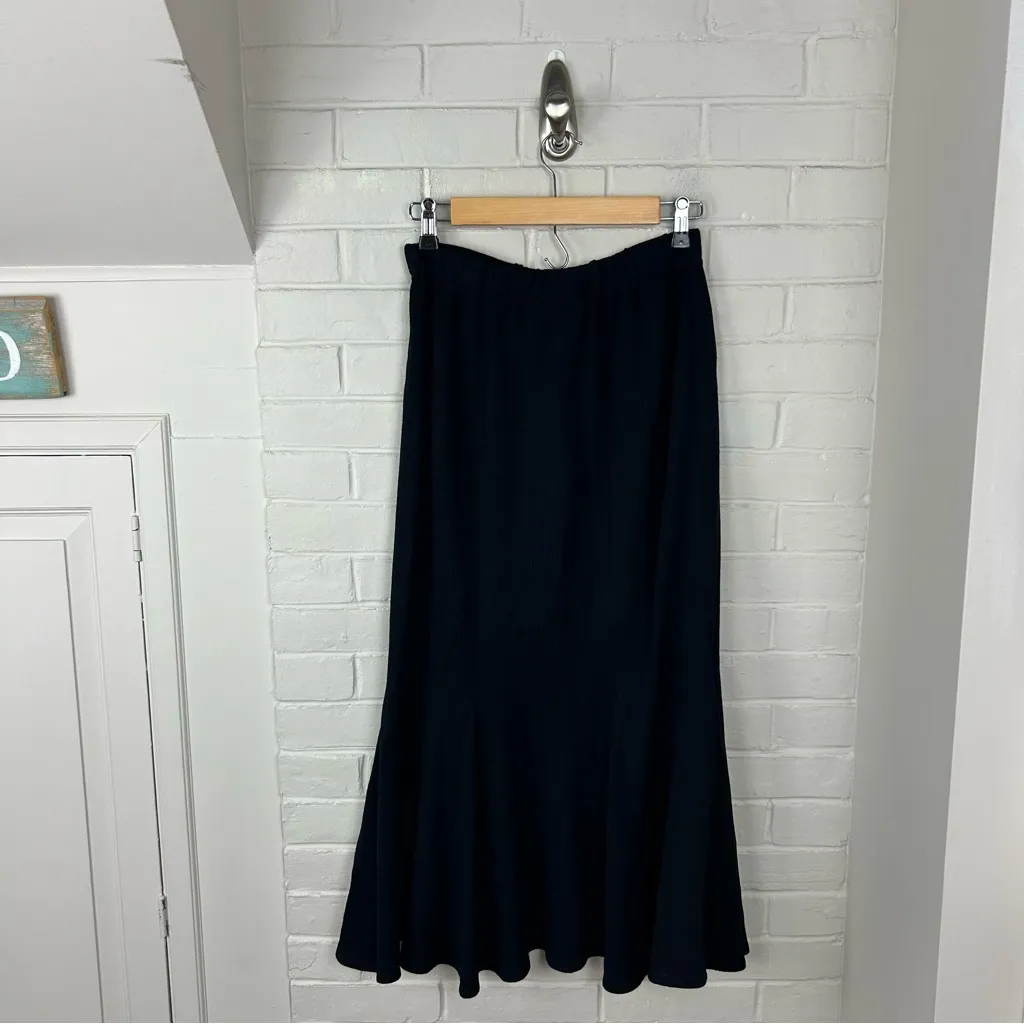 Vintage St. John Collection by Marie Gray Black Knit Skirt Size 6 - Image 5