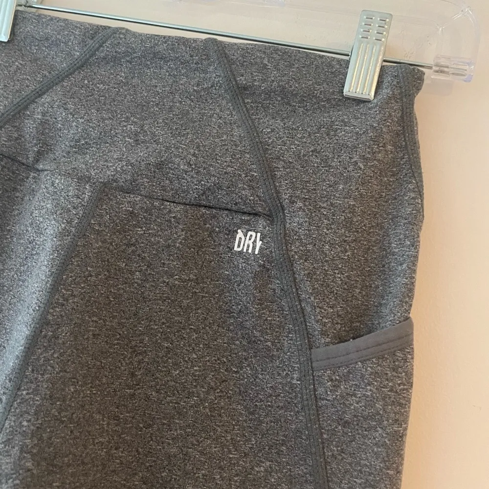 Gymshark  Gray Cropped Dry Moisture Management Active Leggings - Image 5