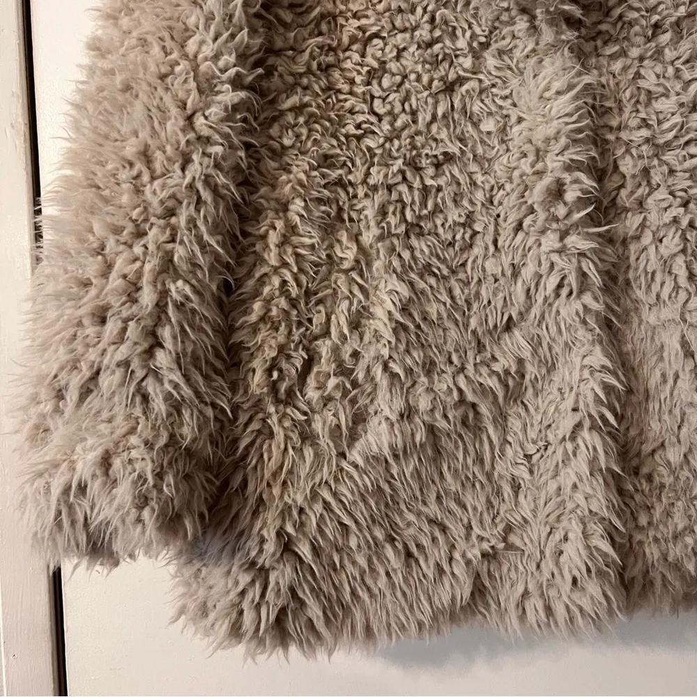 Tart Collections Faux Fur Coat Teddy Soft Cozy Jacket Cream Fury Soft Mob Wives Size M - Image 3