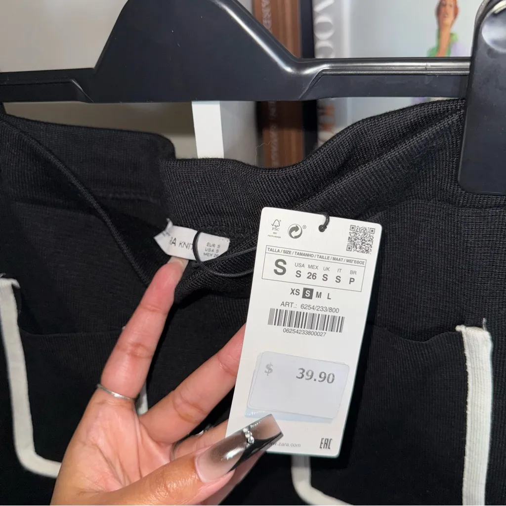 ZARA Womens Small Black Contrast Trim Knit Mini Skirt with Front Pockets NWT - Image 4